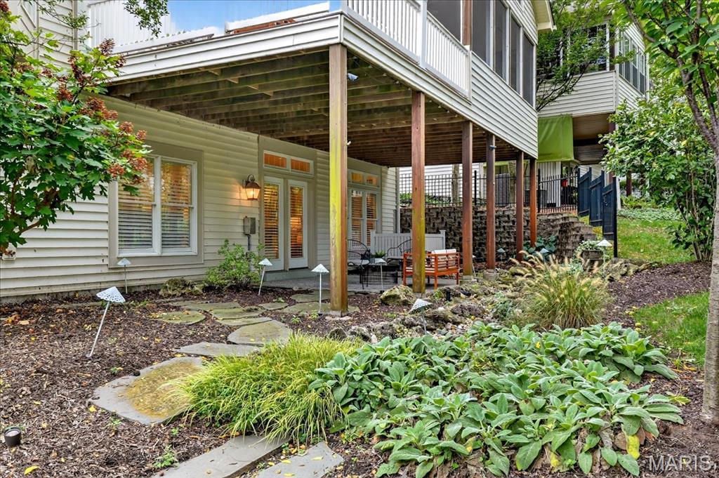 735 Stonebluff Court