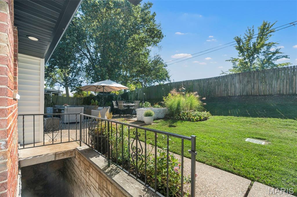 8619 Del Vista Drive