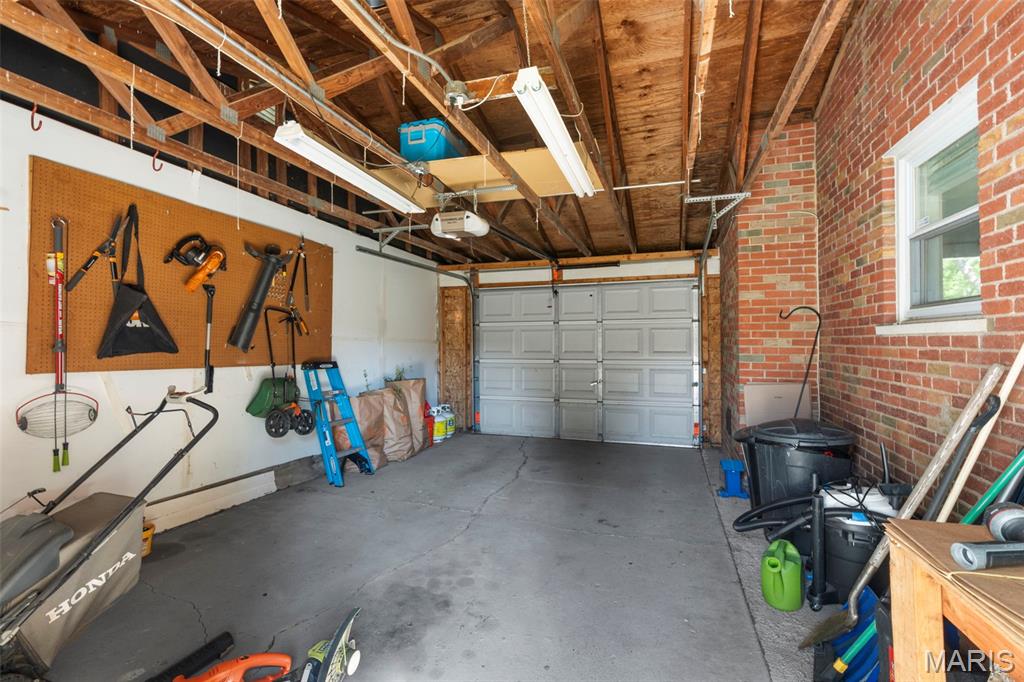 8619 Del Vista Drive