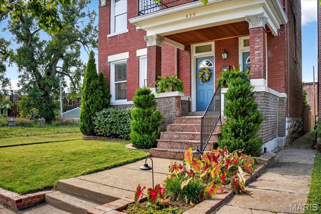 459 Laurel Street
