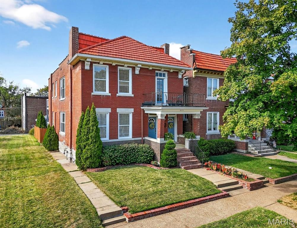459 Laurel Street