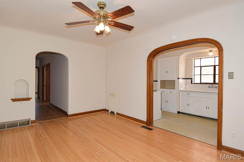 5859 Nottingham Avenue Unit: 1E