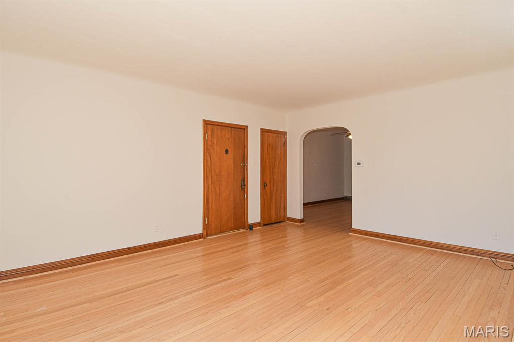 5859 Nottingham Avenue Unit: 1E