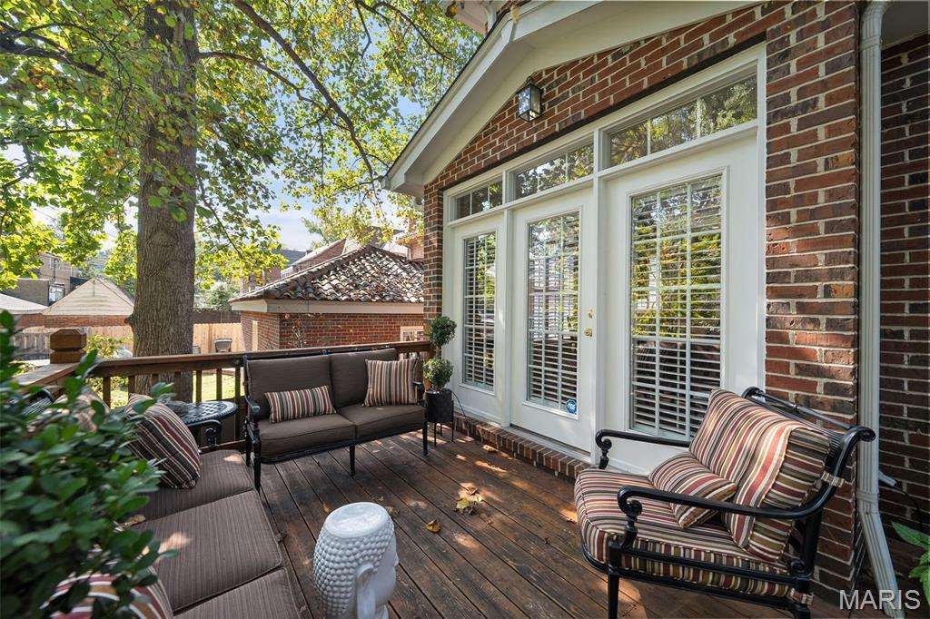 420 W Point Court