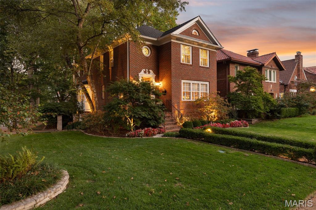 420 W Point Court