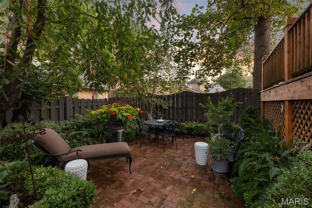 420 W Point Court