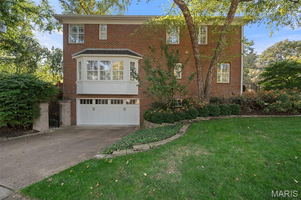 420 W Point Court