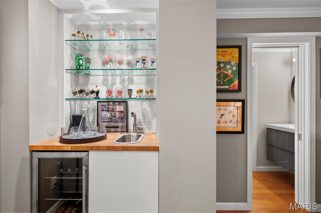 420 W Point Court