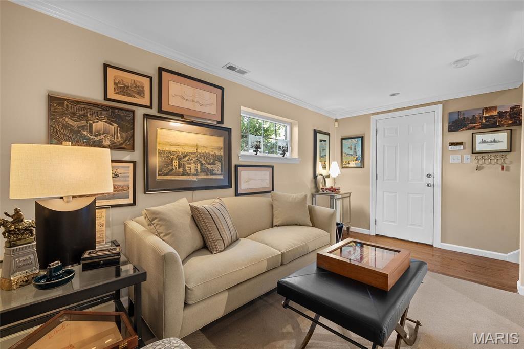 420 W Point Court