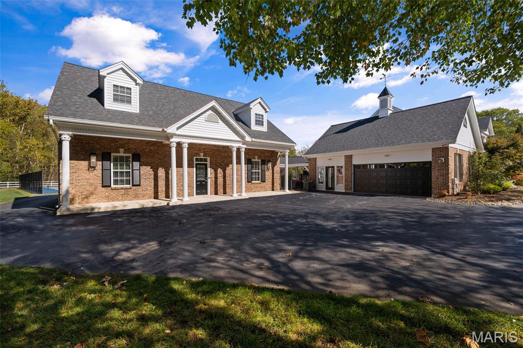 17417 Summit View Place Lane