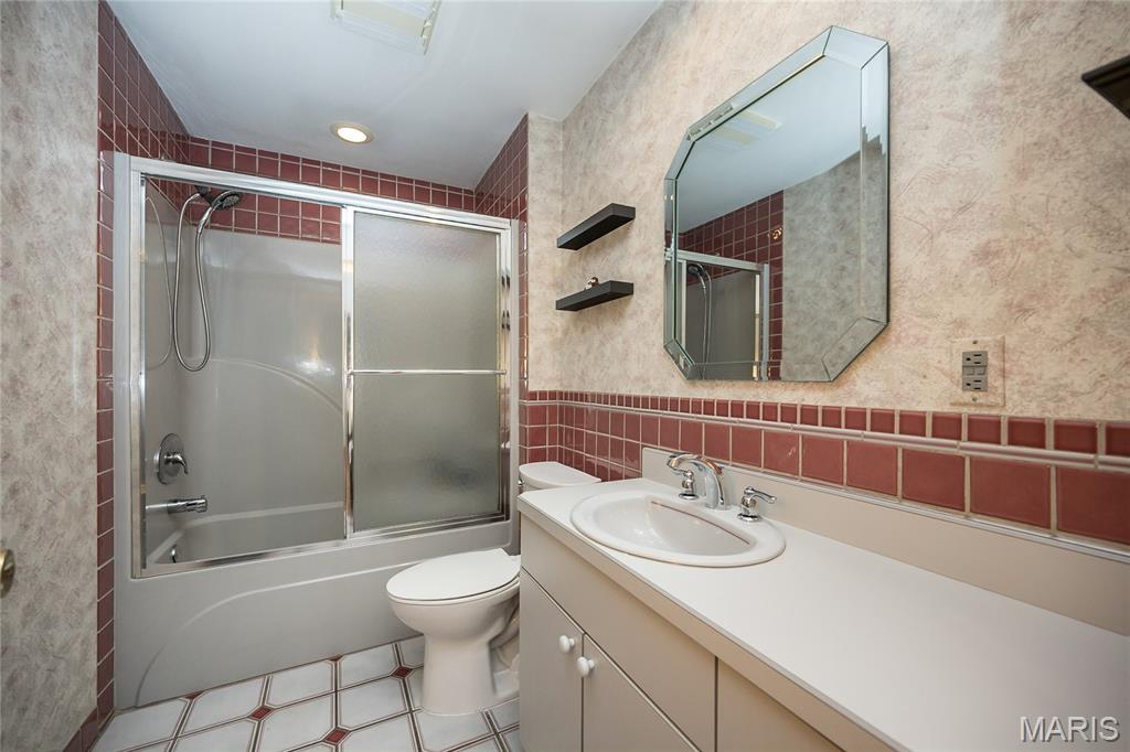 437 Hoffmeister Avenue