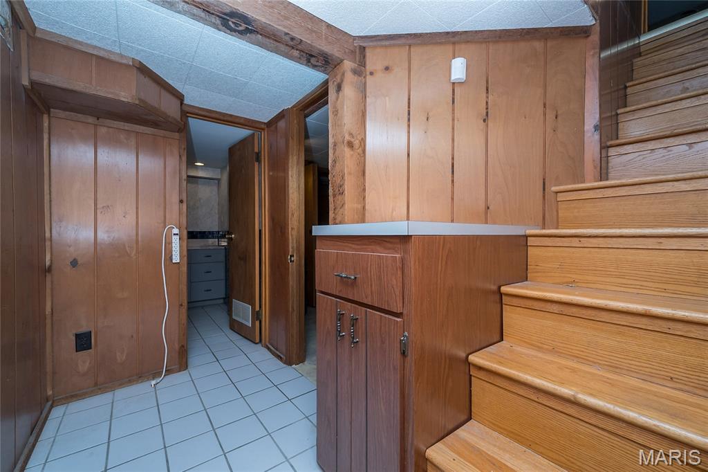 437 Hoffmeister Avenue