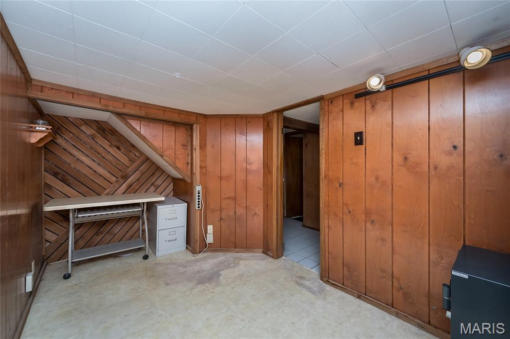 437 Hoffmeister Avenue