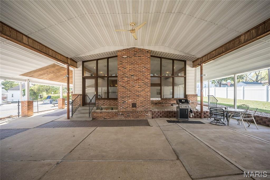 437 Hoffmeister Avenue