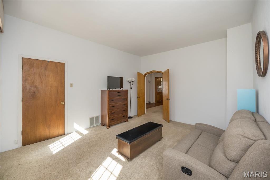 437 Hoffmeister Avenue