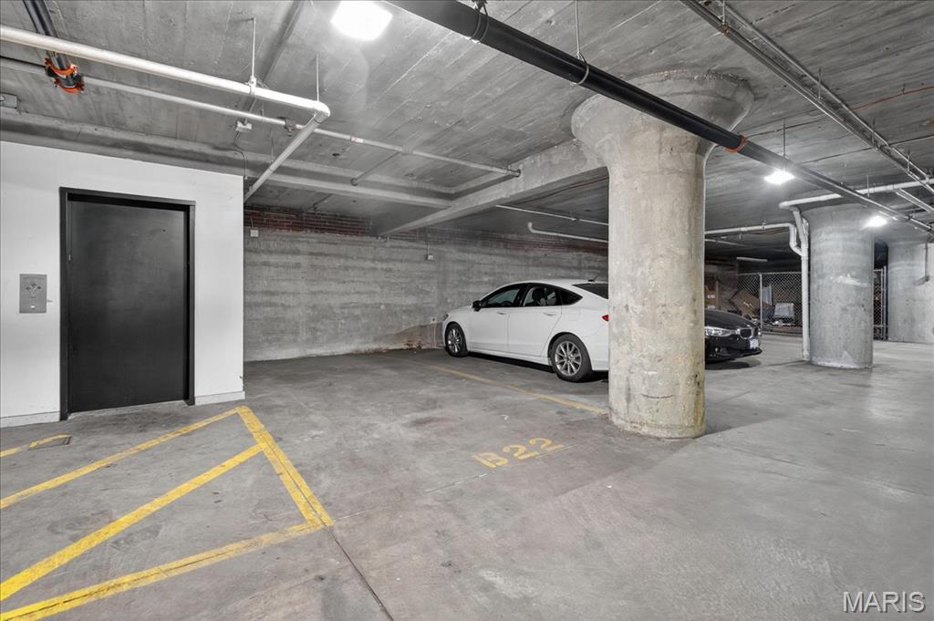 1635 Washington Avenue Unit: 901