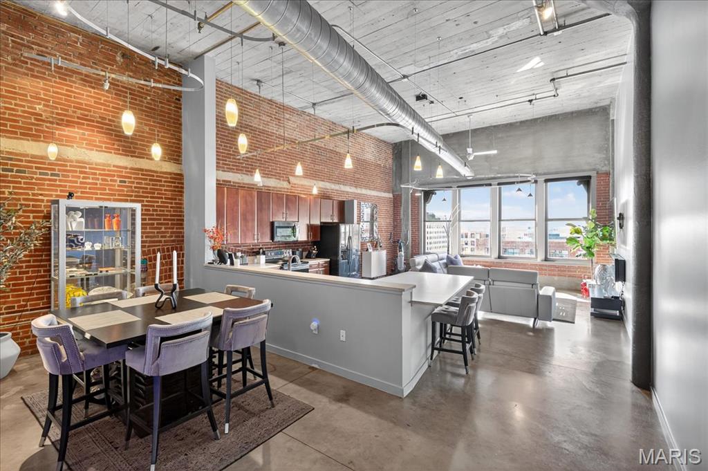1635 Washington Avenue Unit: 901