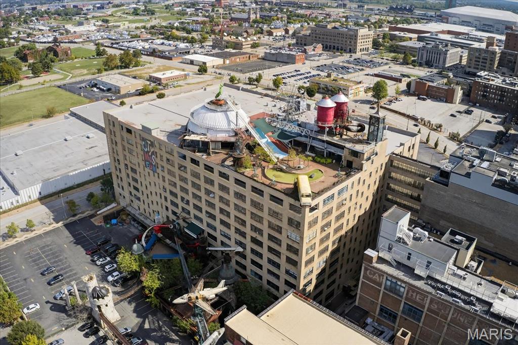 1635 Washington Avenue Unit: 901