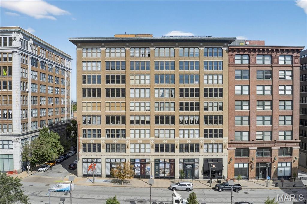 1635 Washington Avenue Unit: 901