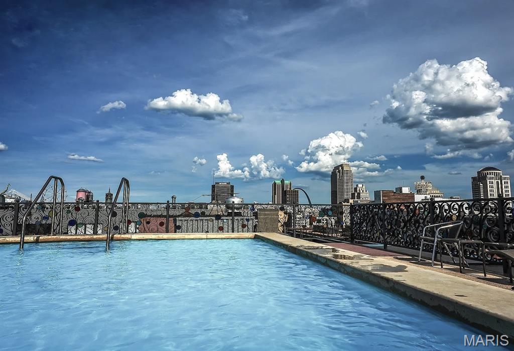 1635 Washington Avenue Unit: 901