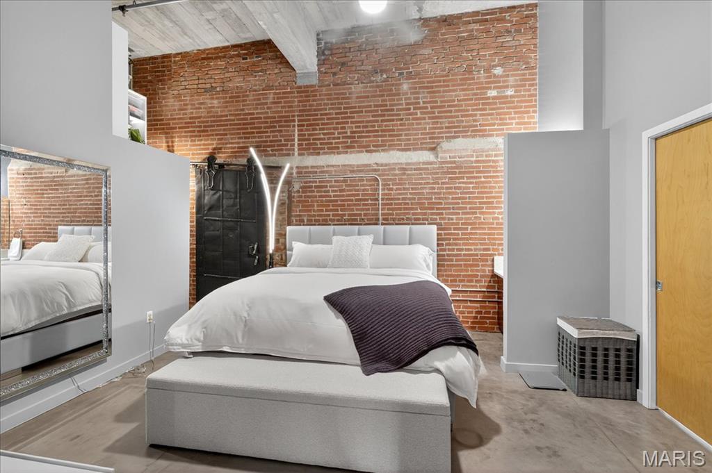 1635 Washington Avenue Unit: 901