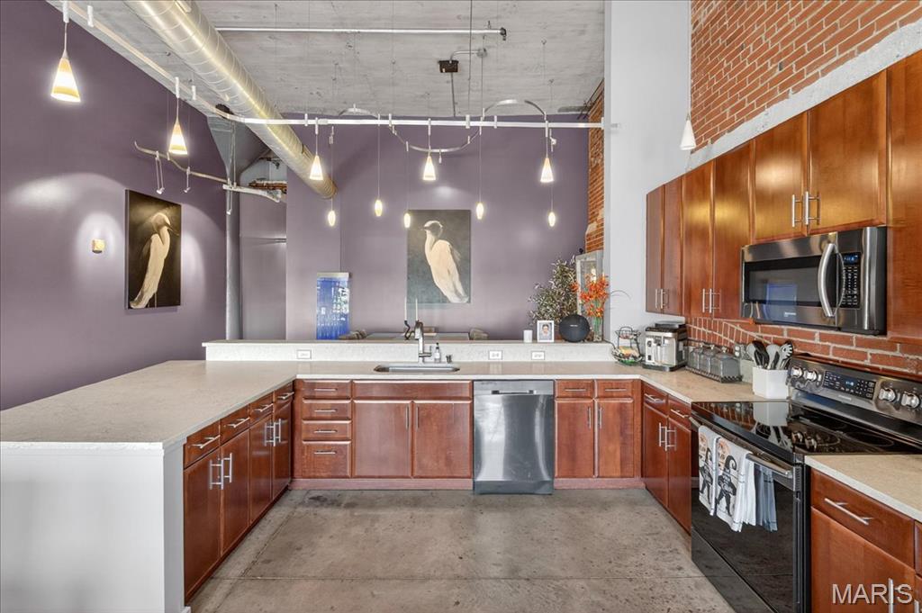 1635 Washington Avenue Unit: 901