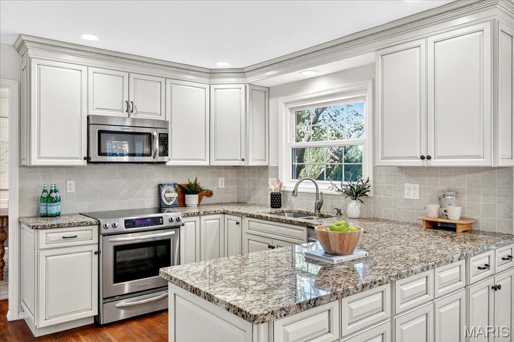 1369 Thornwick Drive