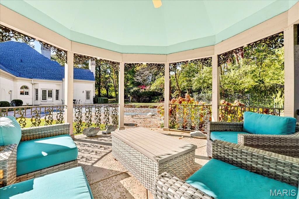 10444 Litzsinger Road