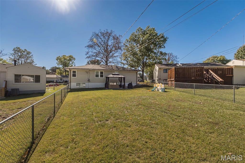 7625 General Meade Lane