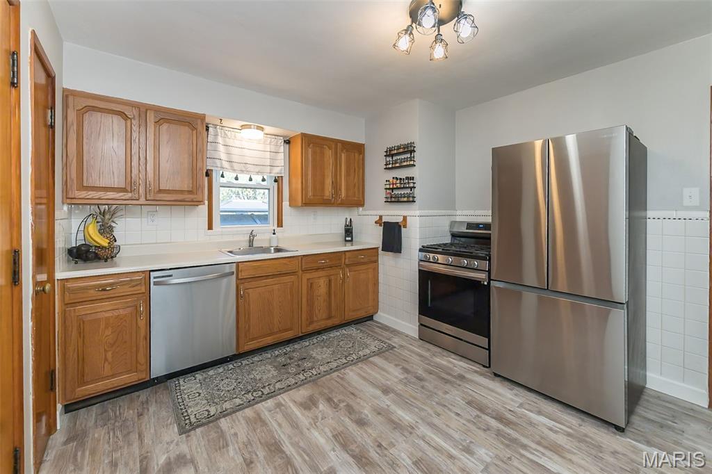 7625 General Meade Lane