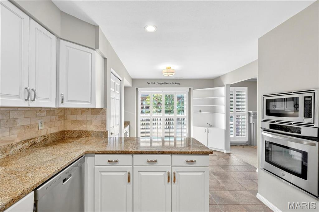 208 Ambridge Court Unit: 202