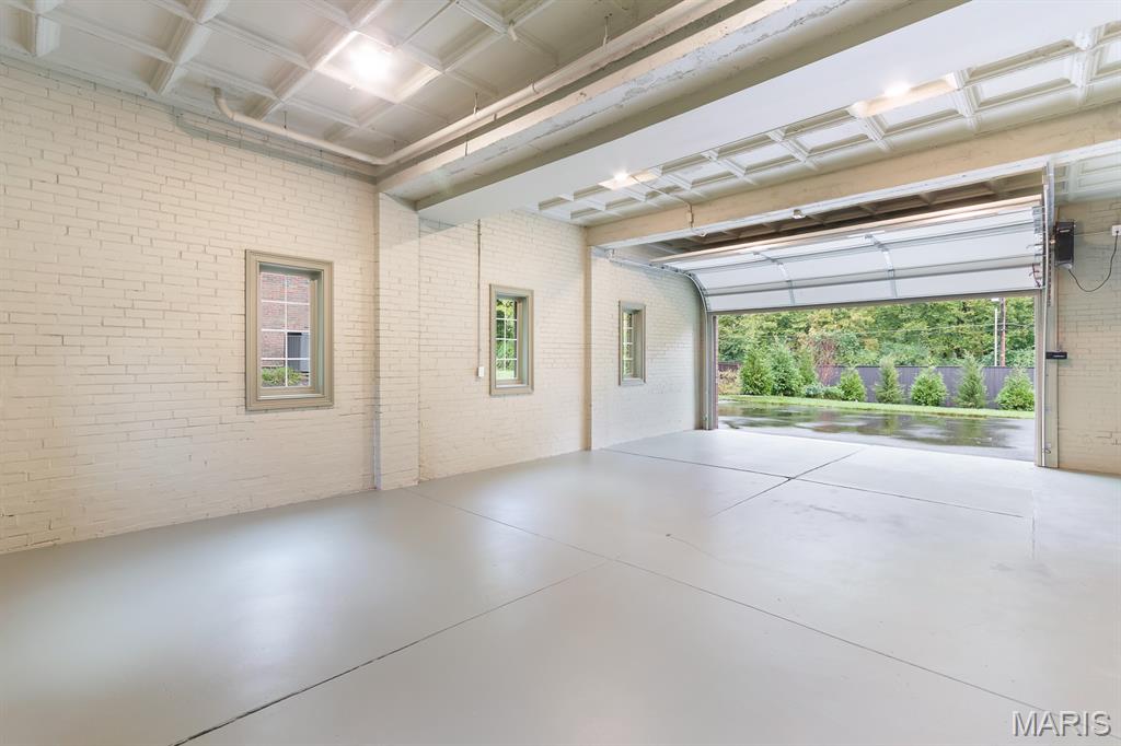 61 Lake Forest Drive