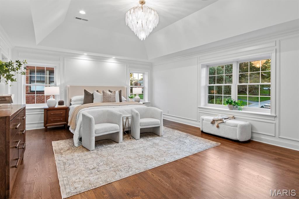 61 Lake Forest Drive
