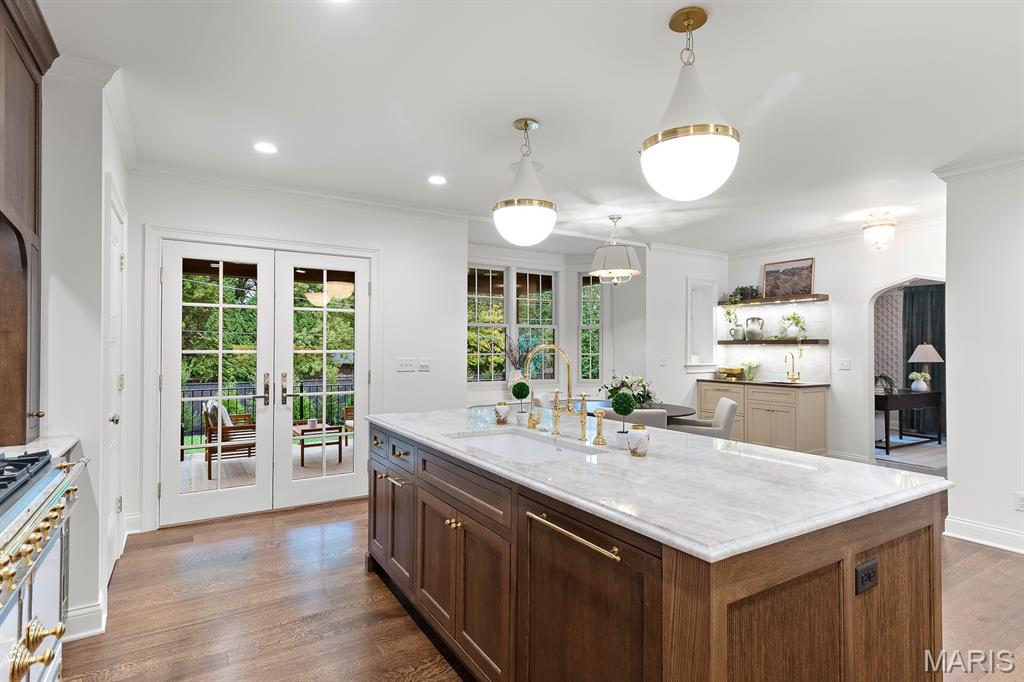 61 Lake Forest Drive