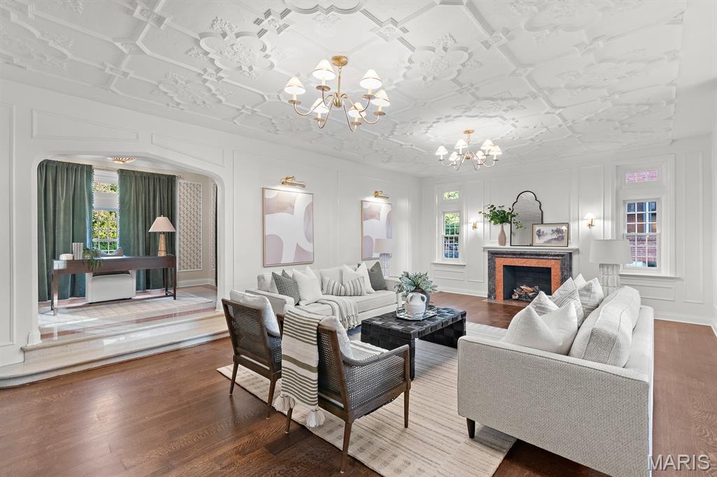 61 Lake Forest Drive