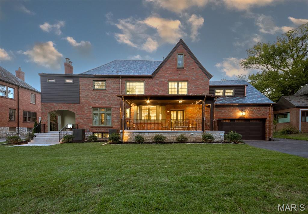 61 Lake Forest Drive