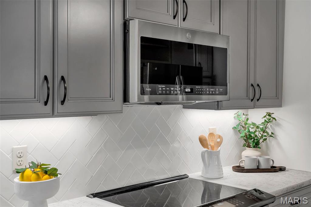 12161 Autumn Lakes Drive