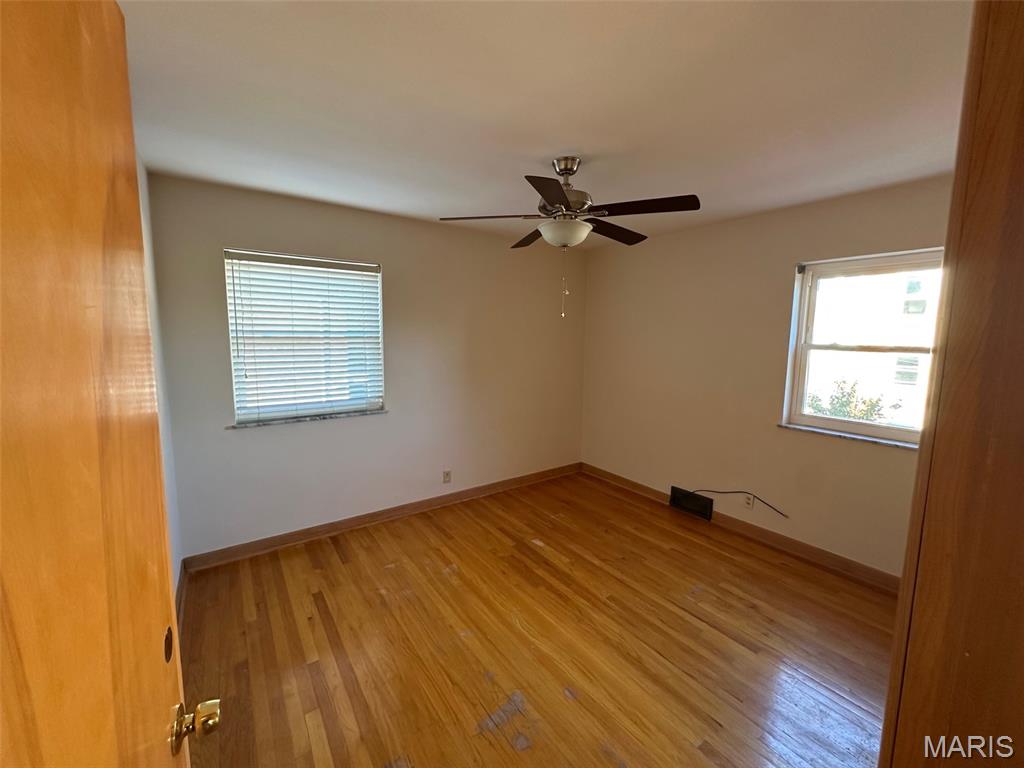 5001 Winona Avenue Unit: 2nd Floor