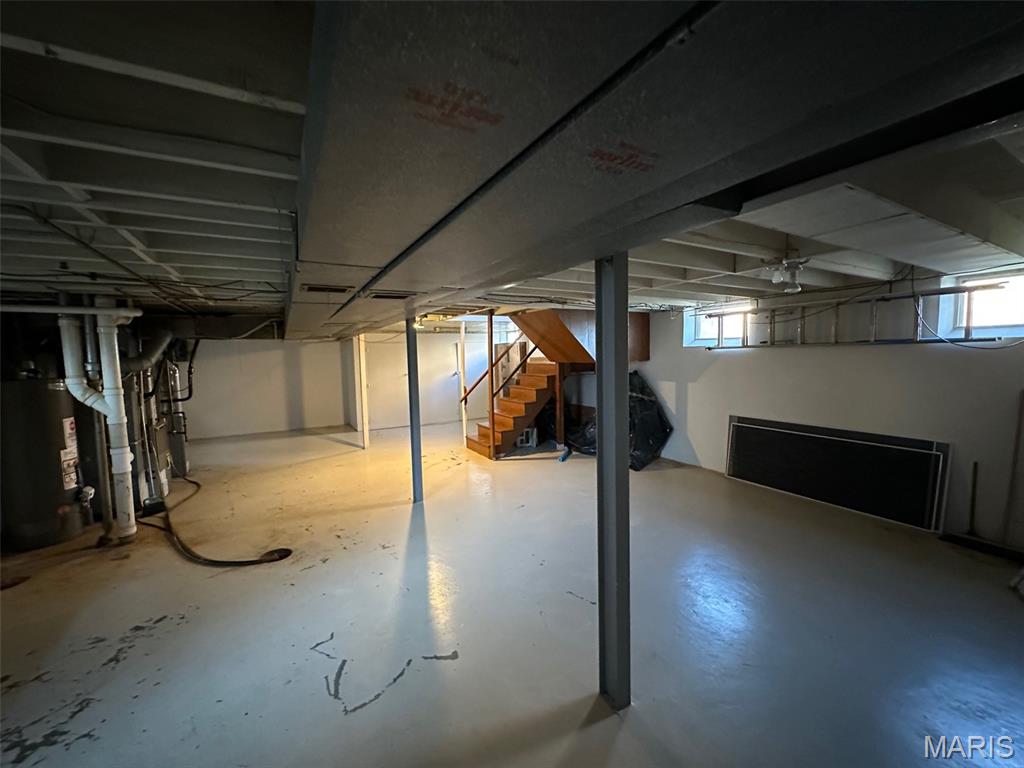 5001 Winona Avenue Unit: 2nd Floor