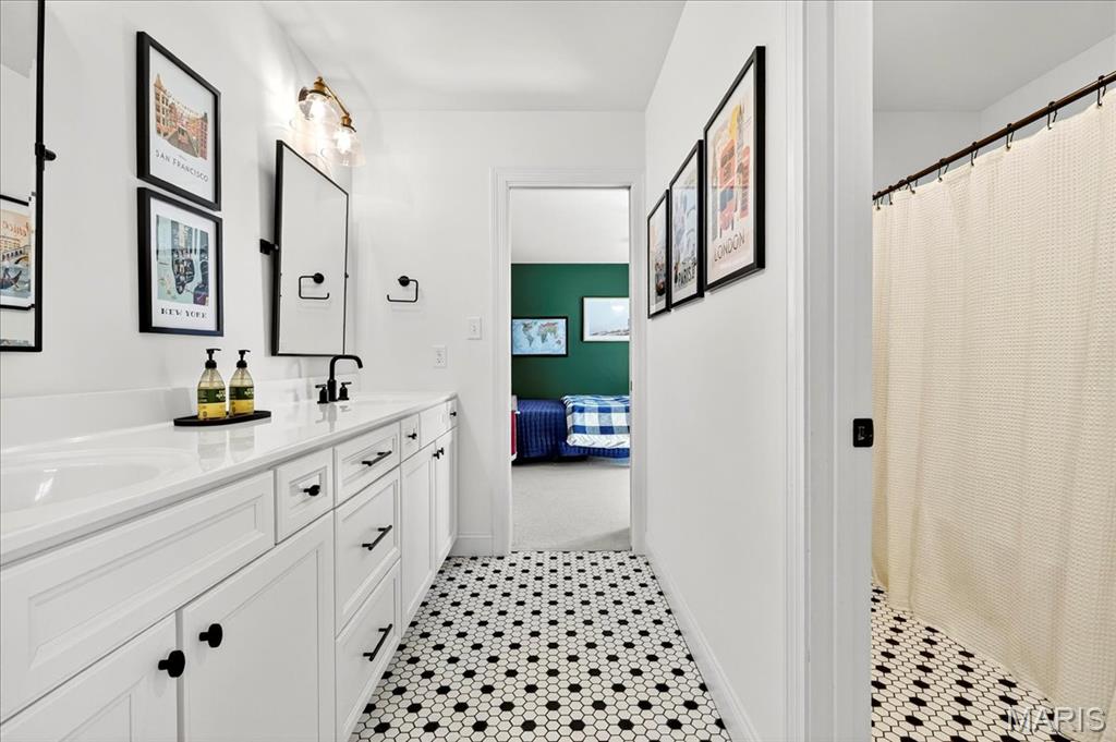 6109 Knights Table Court