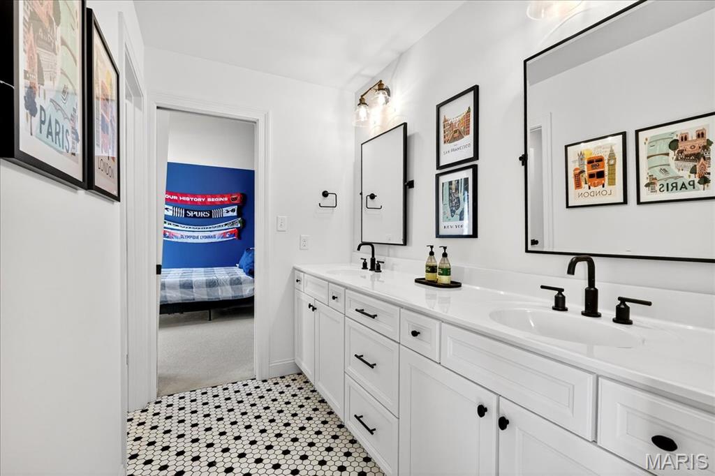 6109 Knights Table Court