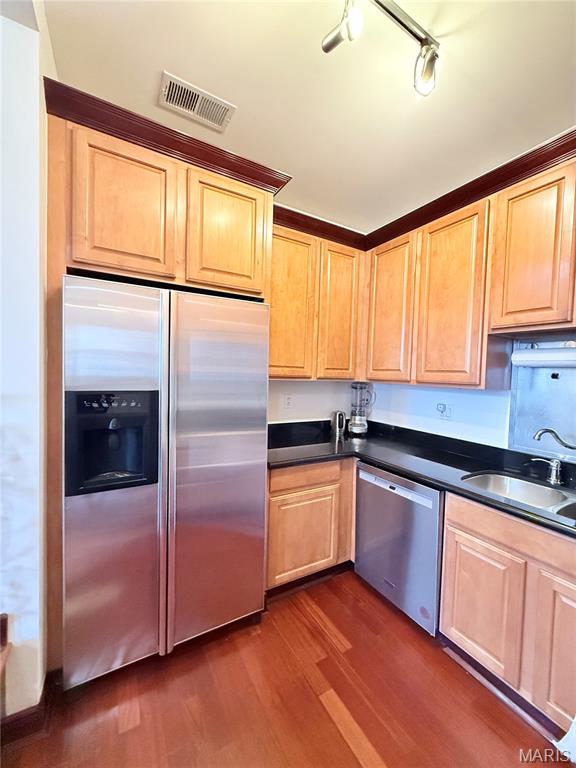 4540 Lindell Boulevard Unit: 106