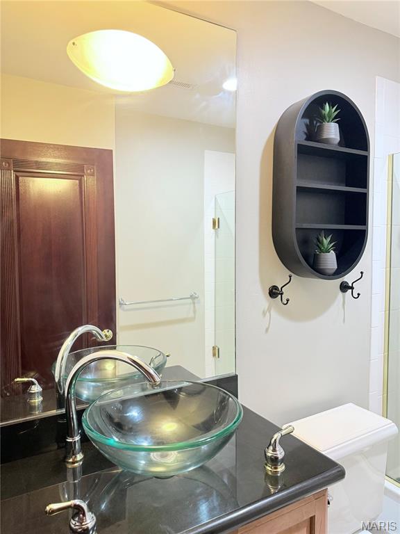 4540 Lindell Boulevard Unit: 106