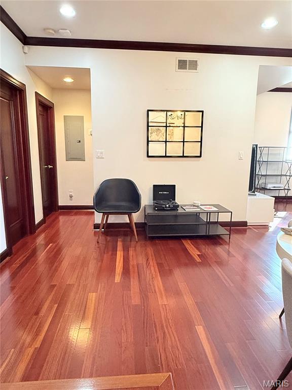 4540 Lindell Boulevard Unit: 106