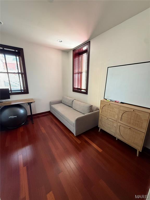 4540 Lindell Boulevard Unit: 106