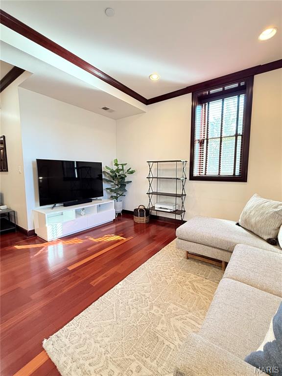 4540 Lindell Boulevard Unit: 106