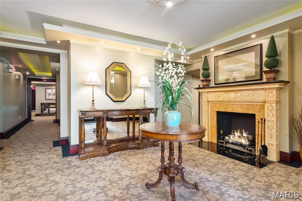 4540 Lindell Boulevard Unit: 106