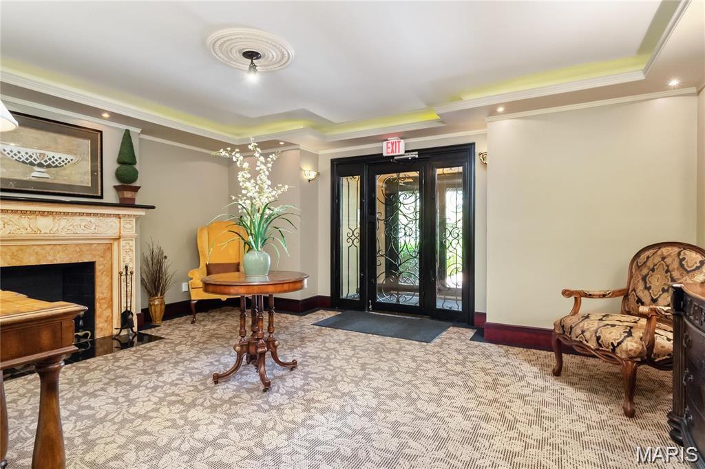 4540 Lindell Boulevard Unit: 106