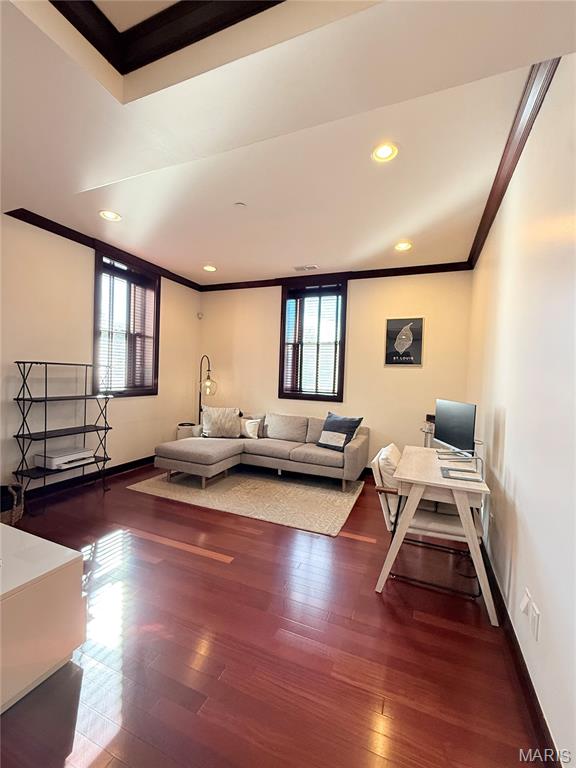 4540 Lindell Boulevard Unit: 106