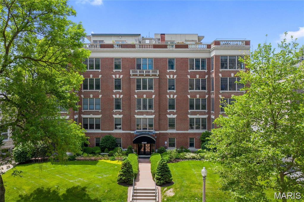 4540 Lindell Boulevard Unit: 106